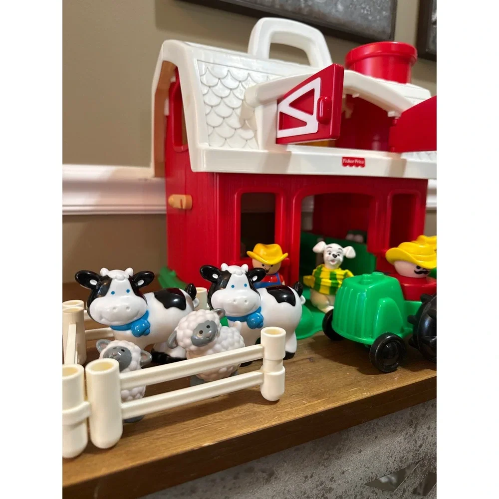 Fisher-Price Little People Animal Sounds Farm Playset Red Barn Tractor Animals